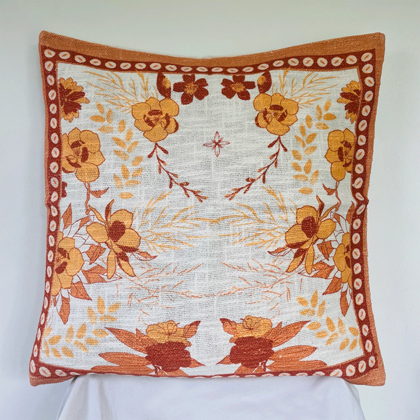 HIDDEN GOLDEN PILLOWCASE